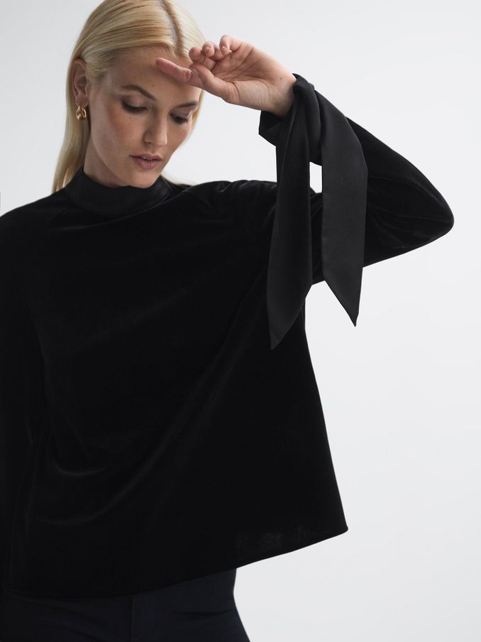 Florere Velvet Satin Detail Blouse in Black (564071) | AED246