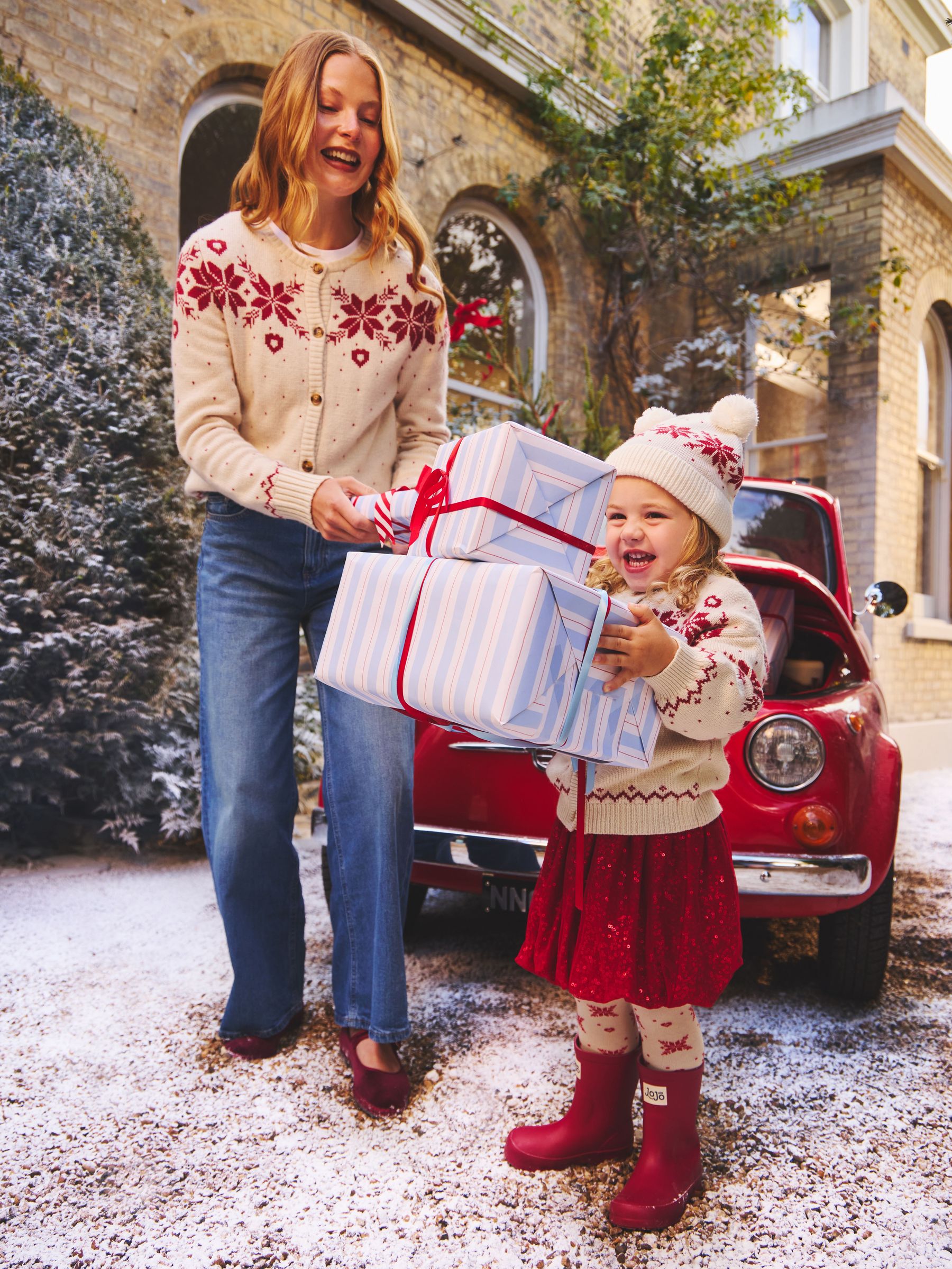 Cream - Women's Snowflake And Heart Cardigan