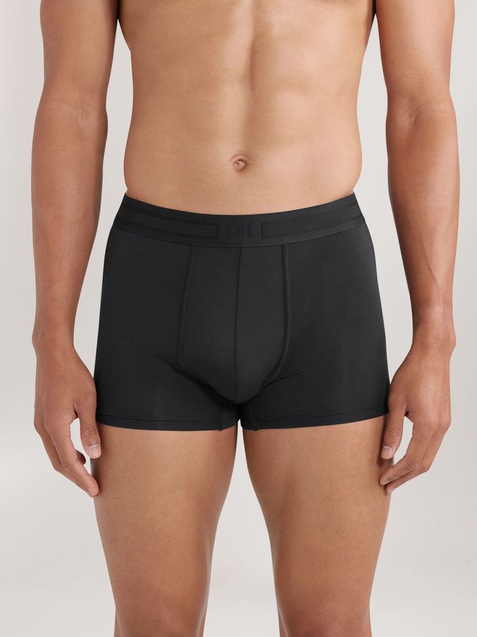 CHÉ Studios Boxer Trunks with TENCEL™ Fibers in Black (846409) | €65