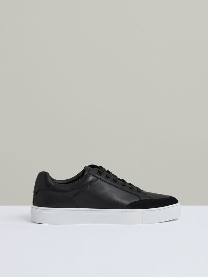 Leather Low Top Trainers in Black (A93392) | €195