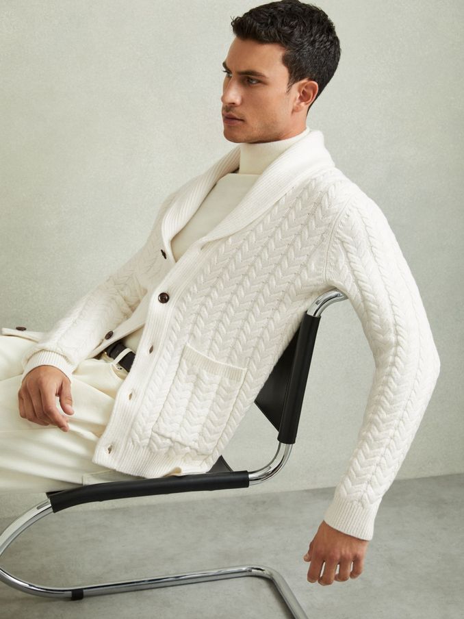 Cabled Shawl-Collar Cardigan with Cotton and Wool in White (AA4579) | €76