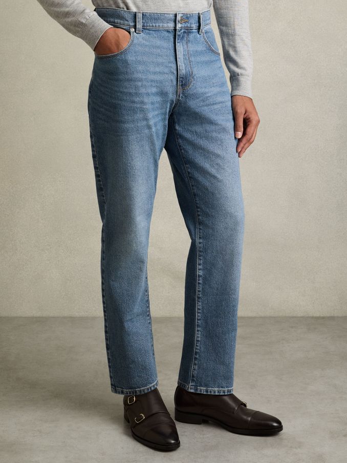 Straight-Leg Jeans in Mid Blue Wash (AA6705) | €145