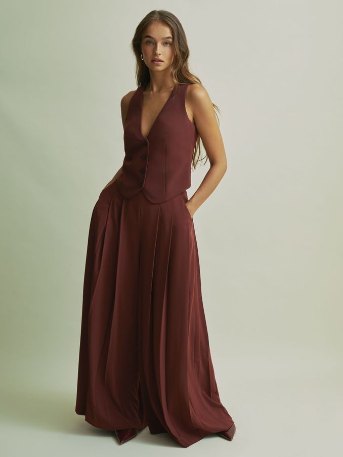 Florere Pleated Wide Leg Trousers in Burgundy (AB2084) | €77
