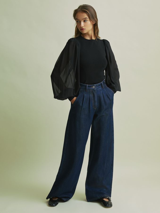 Florere Hybrid Knit Sheer Sleeve Black Top in Black (AB2323) | €97