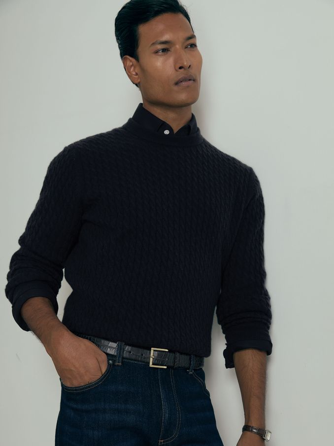 Atelier Cashmere Cable-Knit Crew-Neck Jumper in Navy (AB2383) | US$209