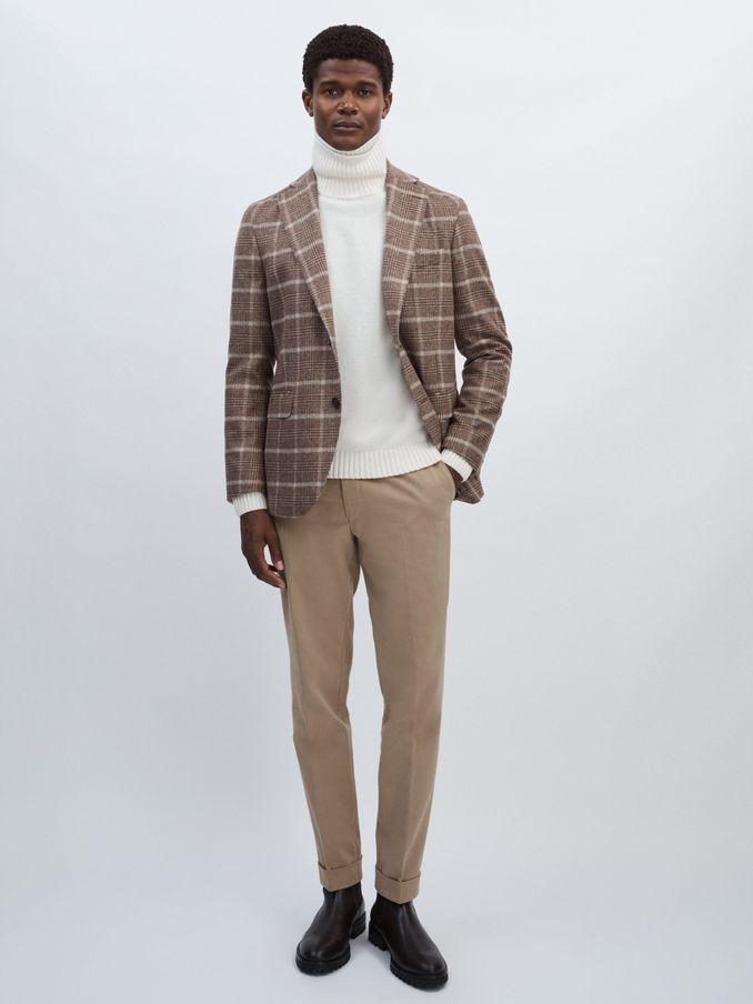 Oscar Jacobson Slim Fit 100% Cotton Turn-Up Trousers in Beige (AC4767) | US$170