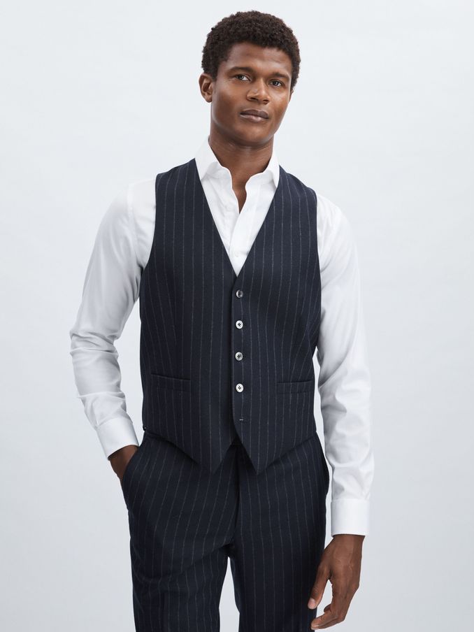 Oscar Jacobson 100% Wool Pinstripe Waistcoat in Navy (AC4797) | HK$1,486