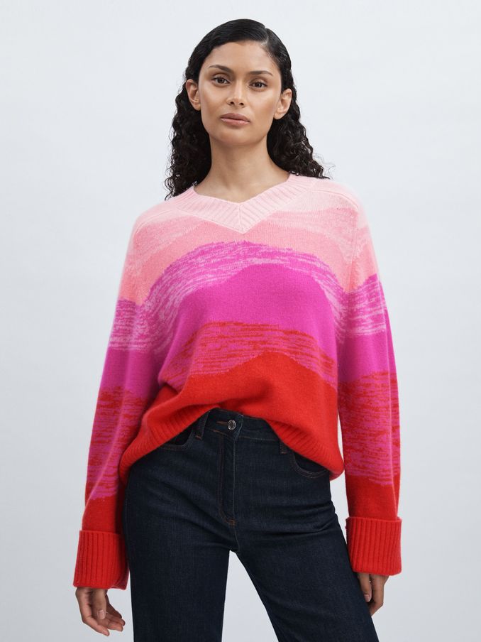 Crush Collection 100% Cashmere Gradient V-Neck Jumper in Red/Cream (AC6800) | €233