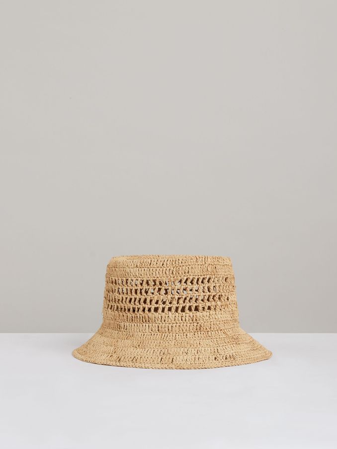 Straw Bucket Hat in Natural (AC6819) | CHF 100