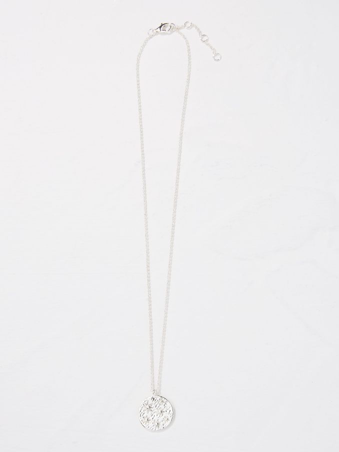Silver Tone Flower Embossed Pendant Necklace (AD5278) | €21.50