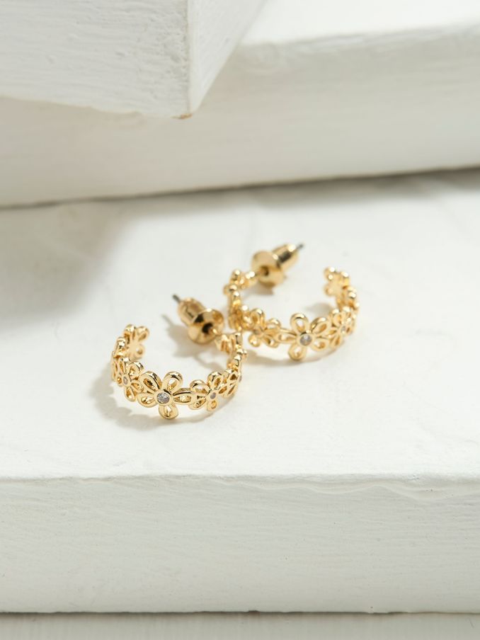 Gold Tone Daisy Chain Hoop Earrings (AD6892) | €13.50