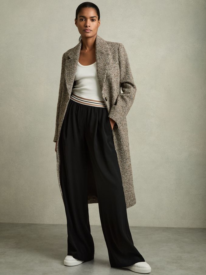 Petite Stripe-Waistband Wide-Leg Trousers in Black (AE6495) | €220