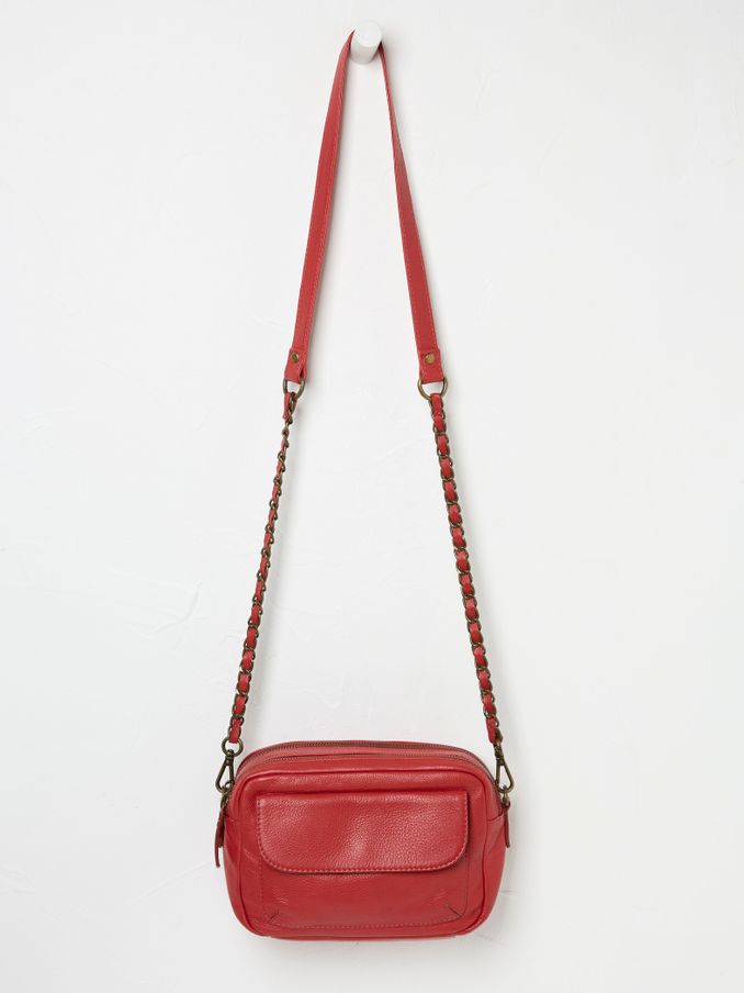 Oslo Red Camera Bag (AG8747) | $116