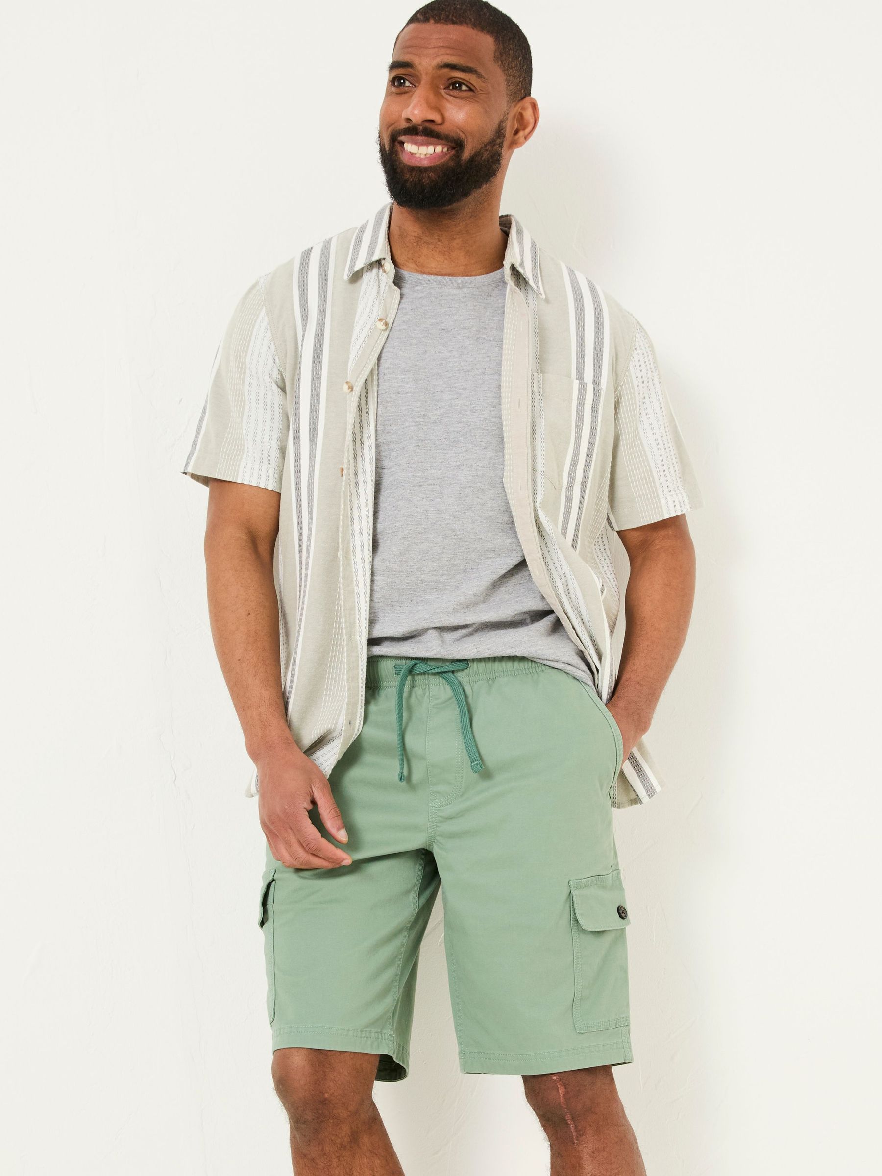 Tenby Green Pull On Cargo Shorts (AJ1411) | €60.50