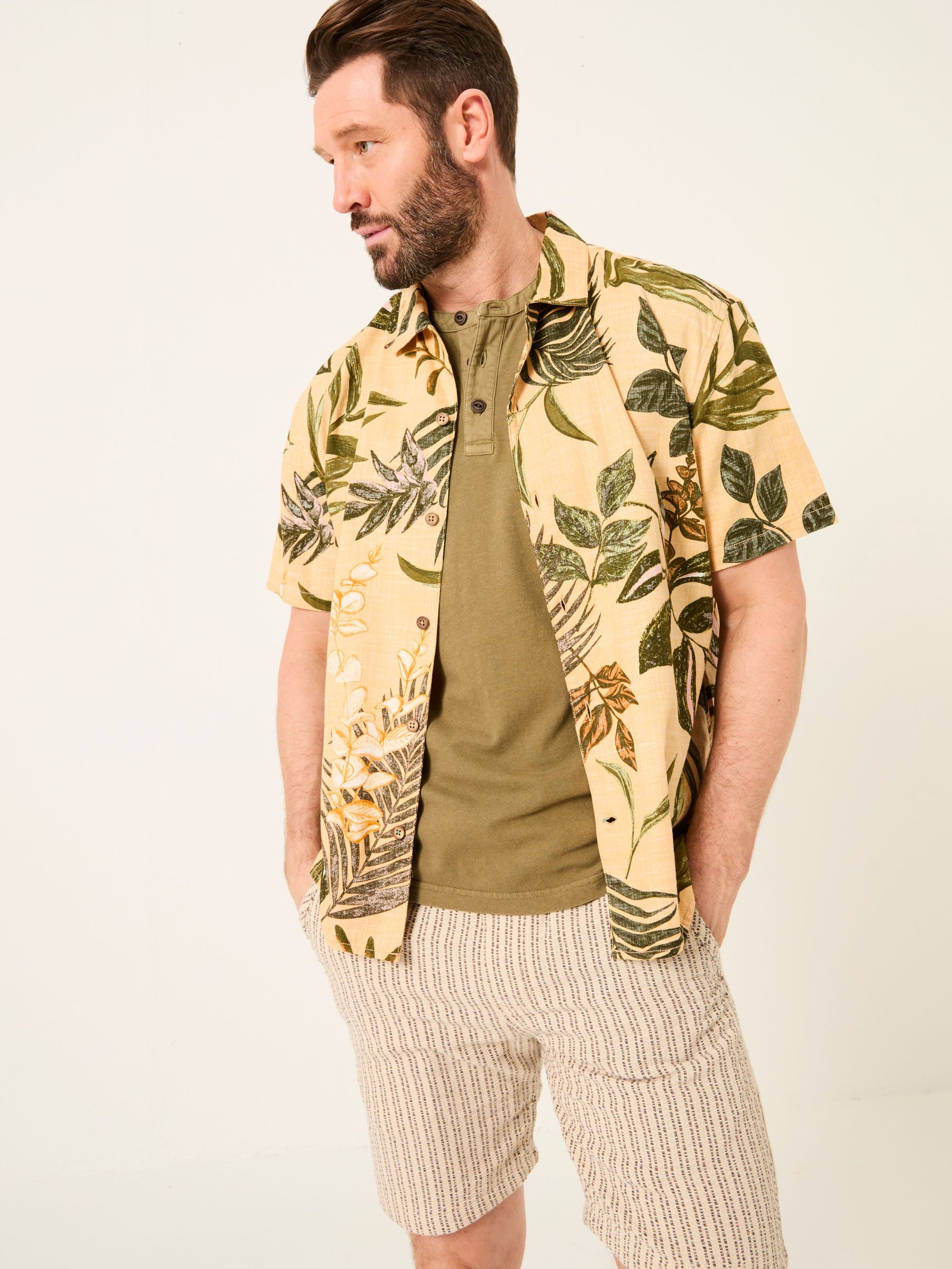 Yellow Short Sleeve Relaxed Fit Leaf Print Shirt (AJ5133) | €58