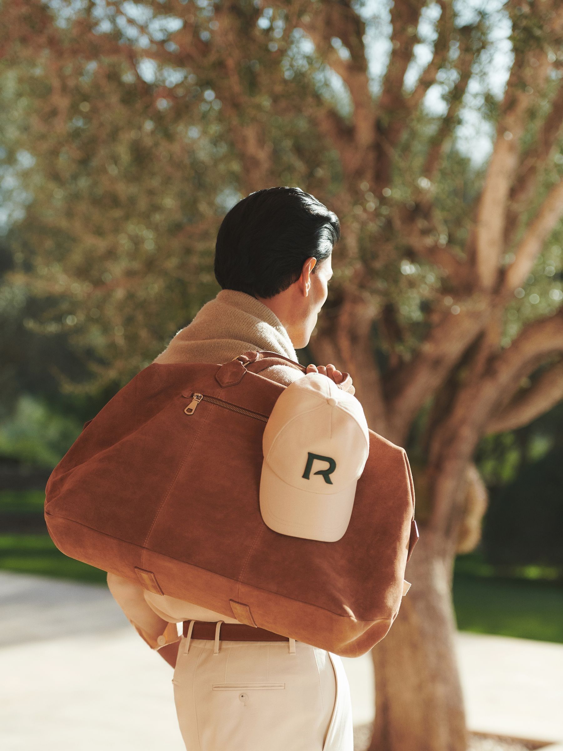 Suede Holdall in Light Tan (AJ5262) | €340