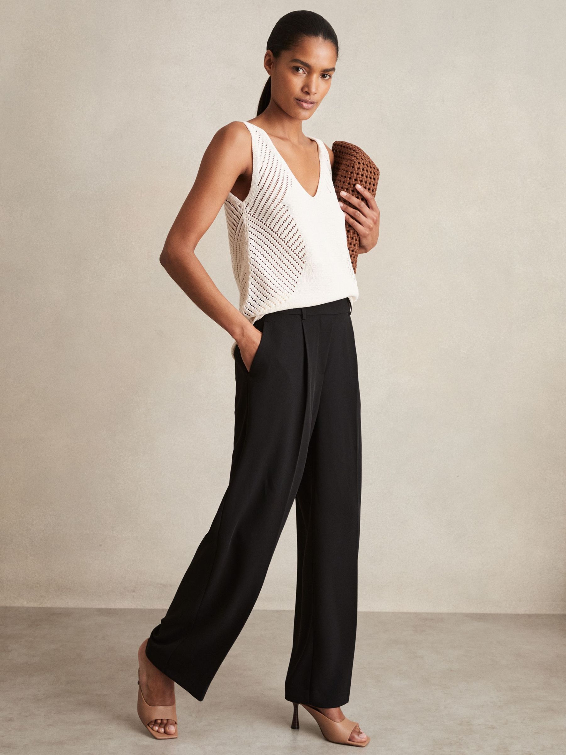 Elasticated-Waist Wide-Leg Twill Trousers in Black (AK0897) | €185