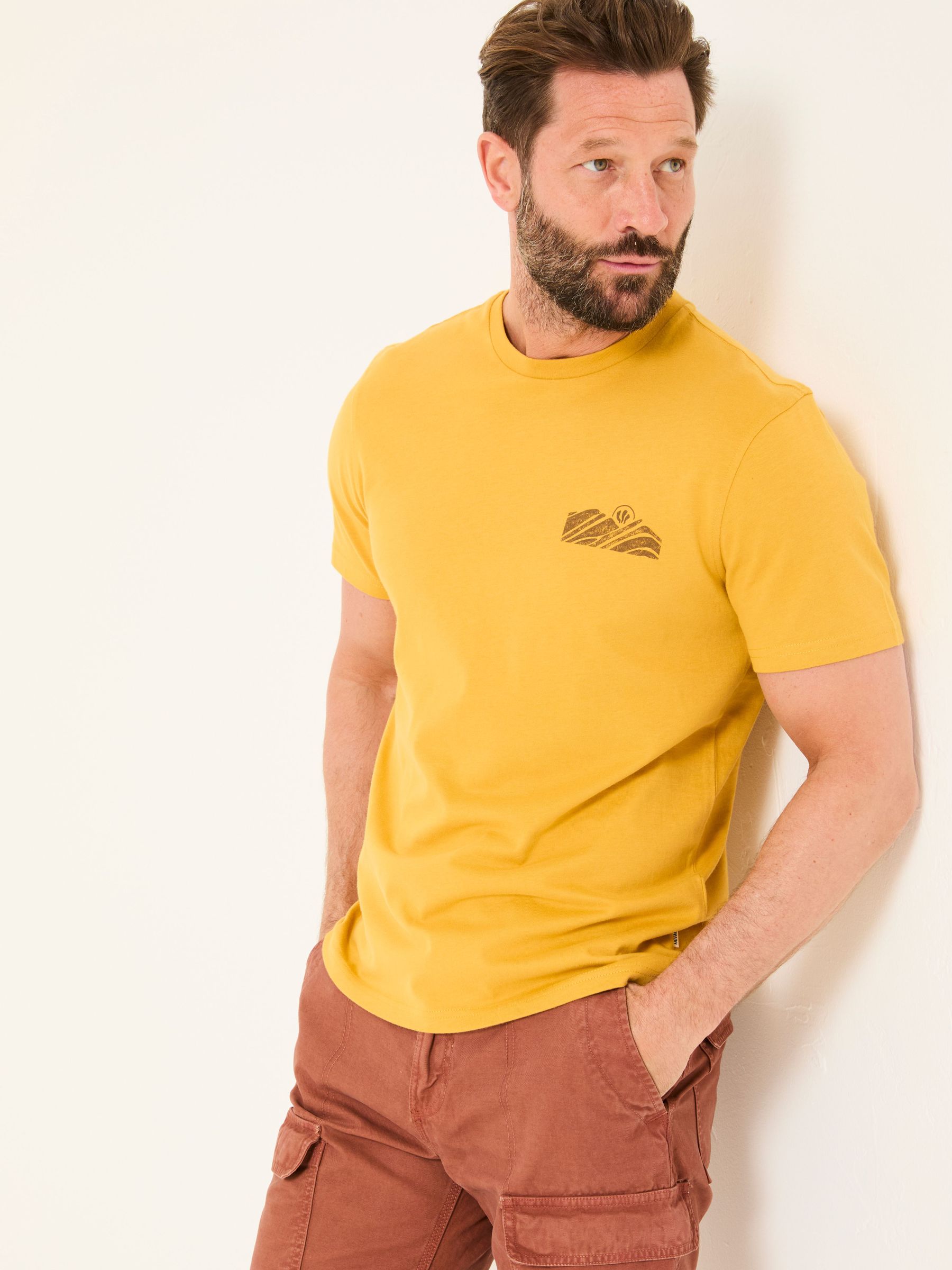 Gold Hiking Hills Tshirt (AK4880) | €36.50