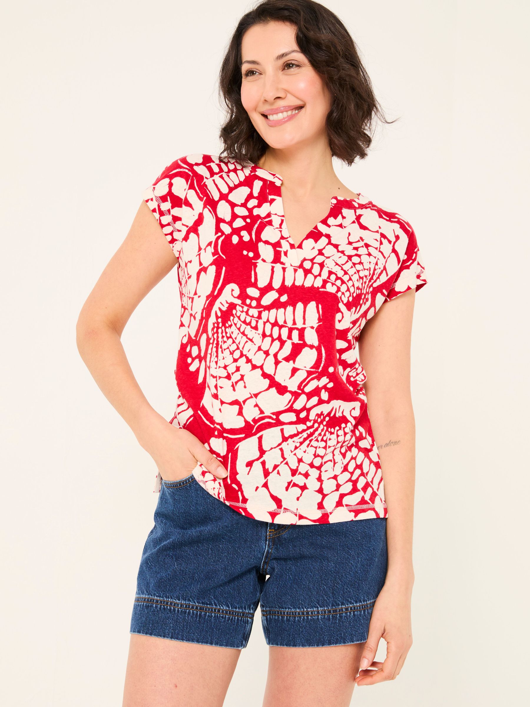Red Mono Shells Linen Blend Notch Neck Top (AK5316) | €55