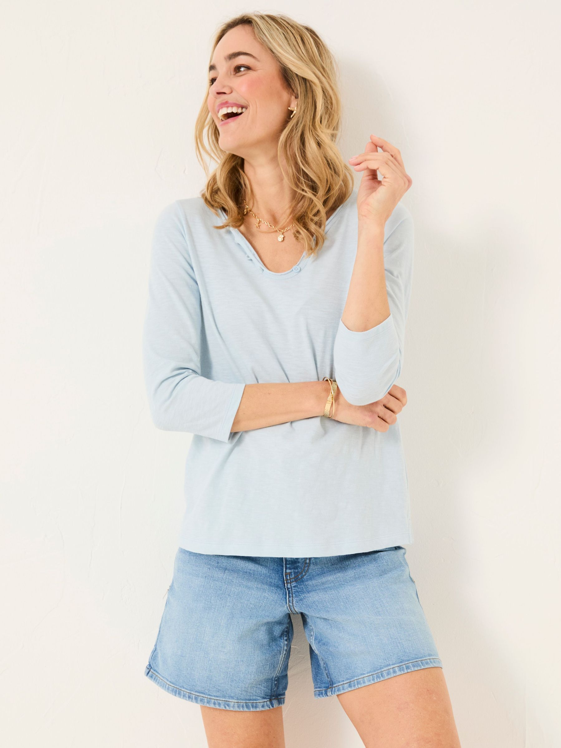 Porter Pale Blue 100% Cotton T-Shirt (AK5317) | €36.50