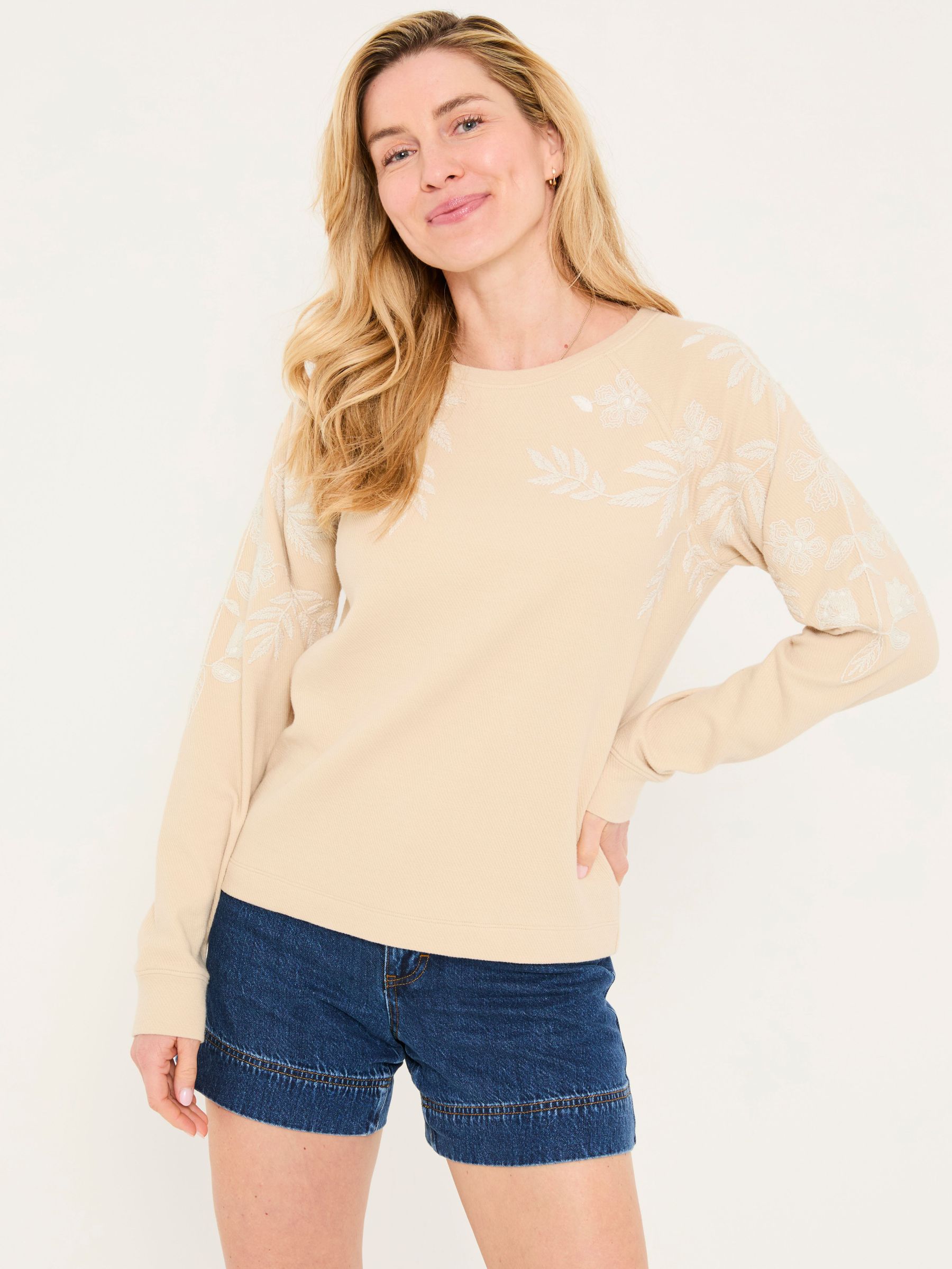 Ellie Natural Embroidered Crew Sweatshirt (AK5960) | €65