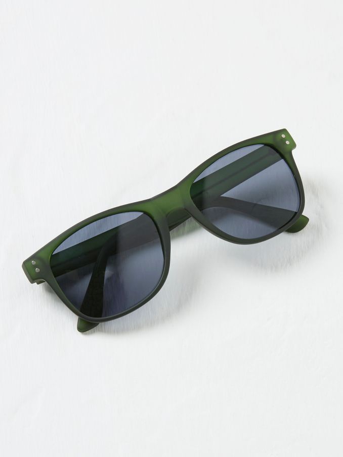 Dark Green Theo Sunglasses (AK8528) | €33