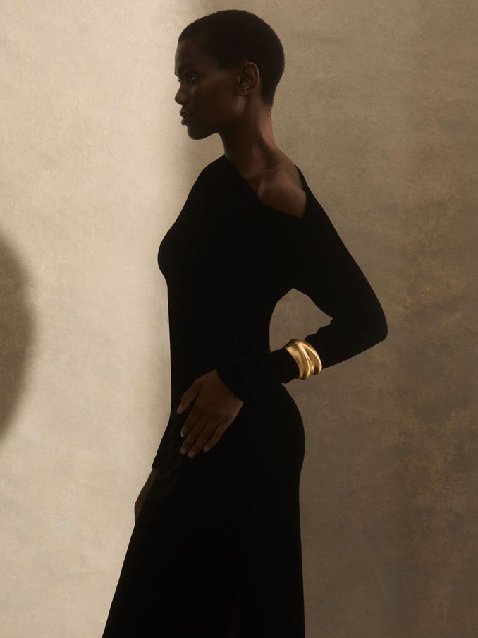 Sculptural Cuff in Gold Tone (AL1174) | €140