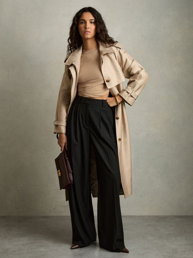 Jersey-Stretch Ruched Cropped Top in Sand (AM3671) | €53