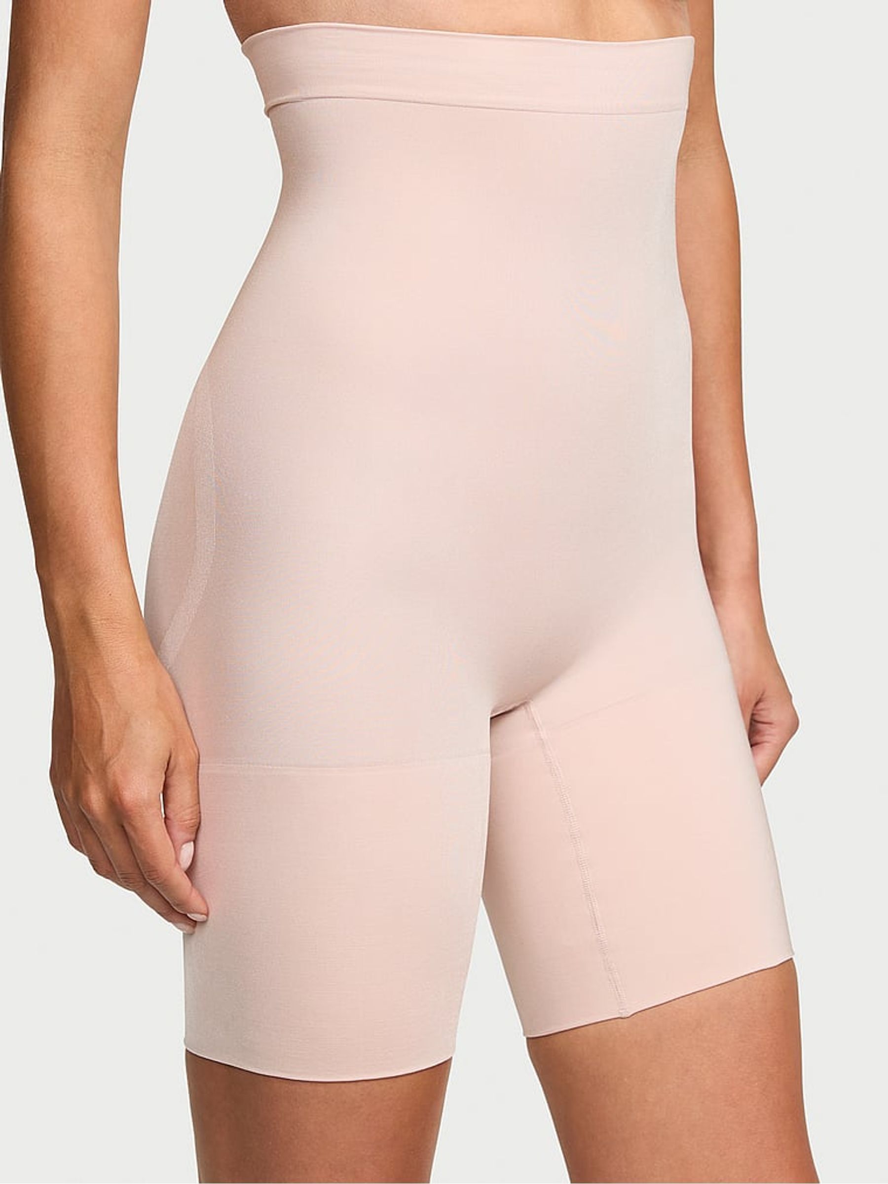 Glaze Nude Short Seamless Shaping™ Knickers (AM7885) | €40
