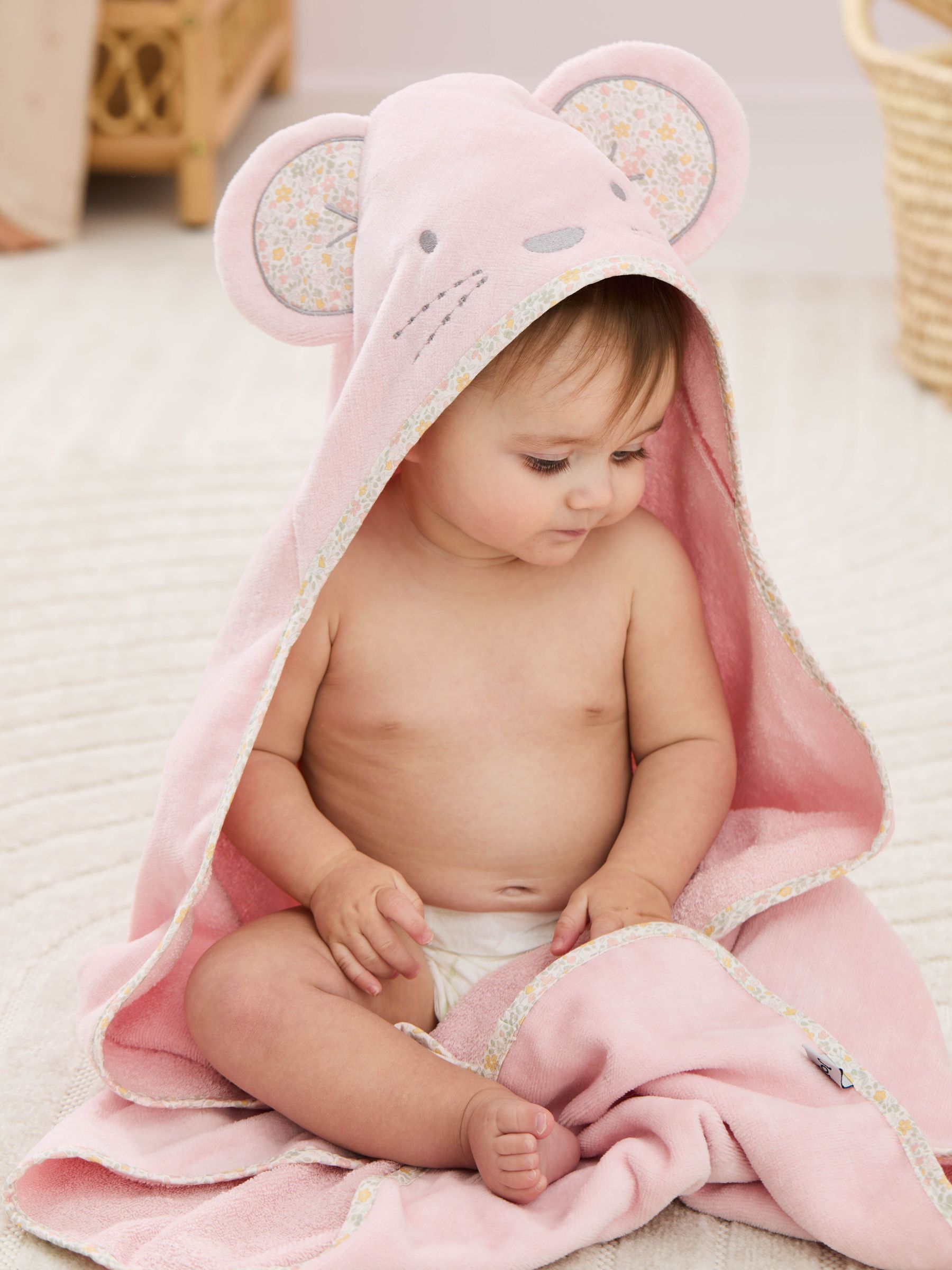 Character Hooded Towel (AP4216) | $33