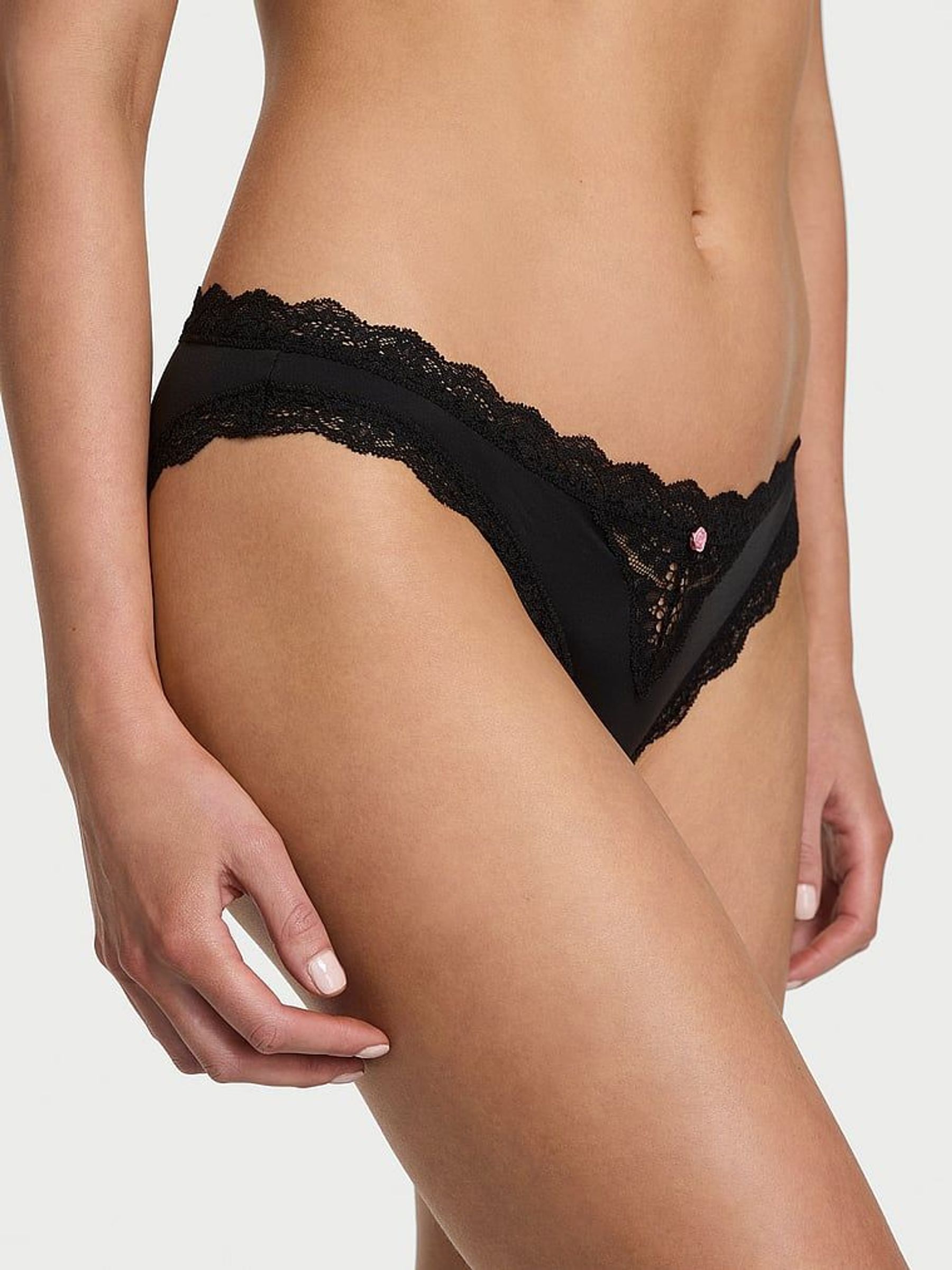 Black Lace Trim Bikini Knickers (AP7420) | €15.50