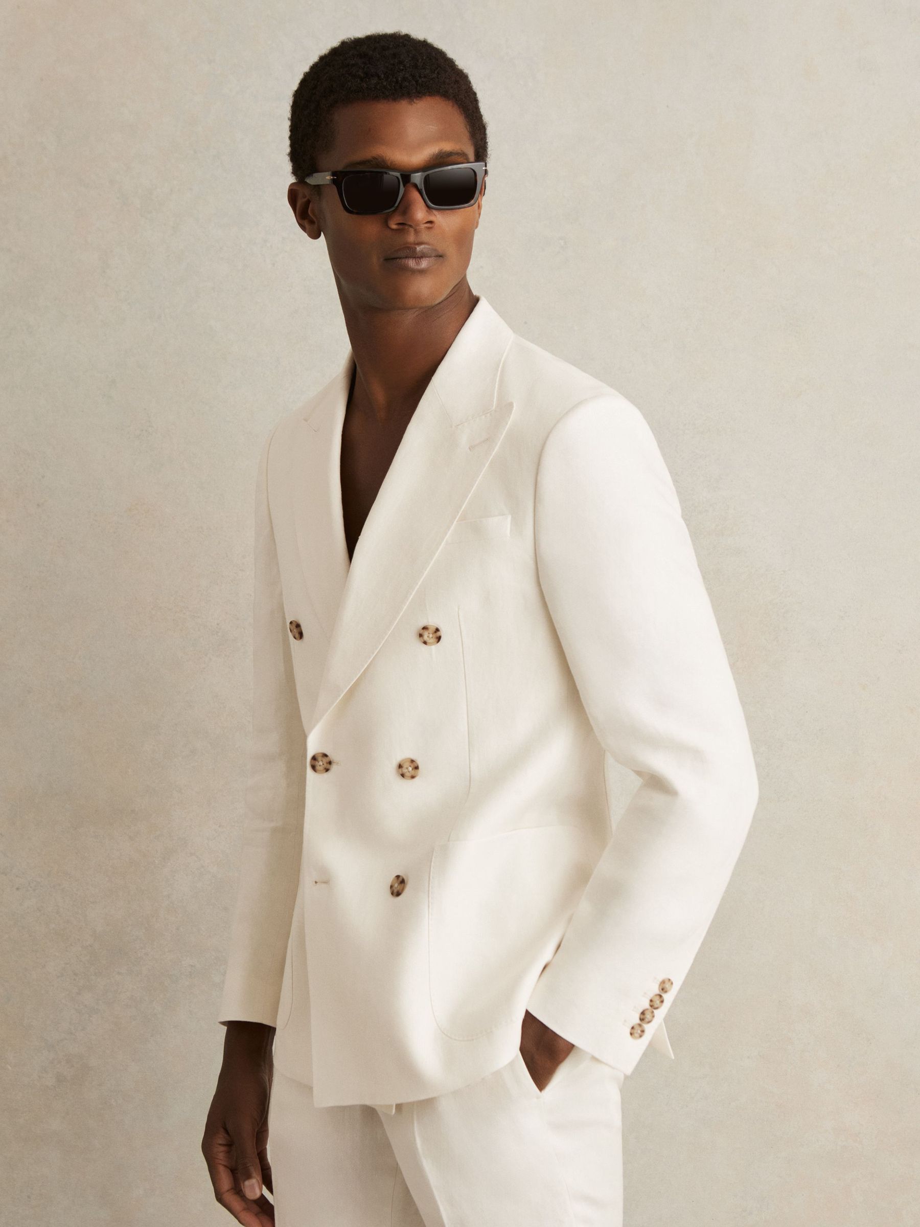Linen Double-Breasted Suit Blazer Slim-Fit in Herringbone in White (AP8475) | US$735