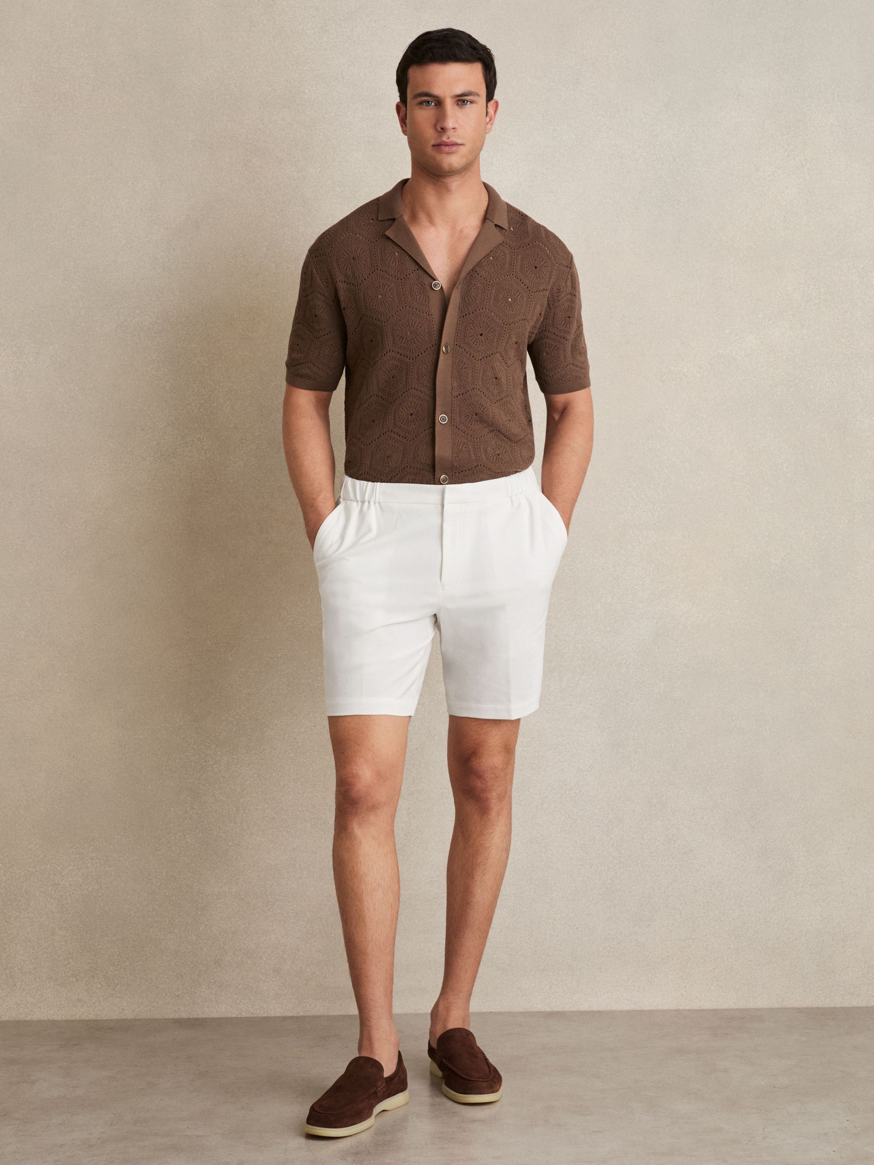Drawstring Chino Shorts in White (AP8533) | €125