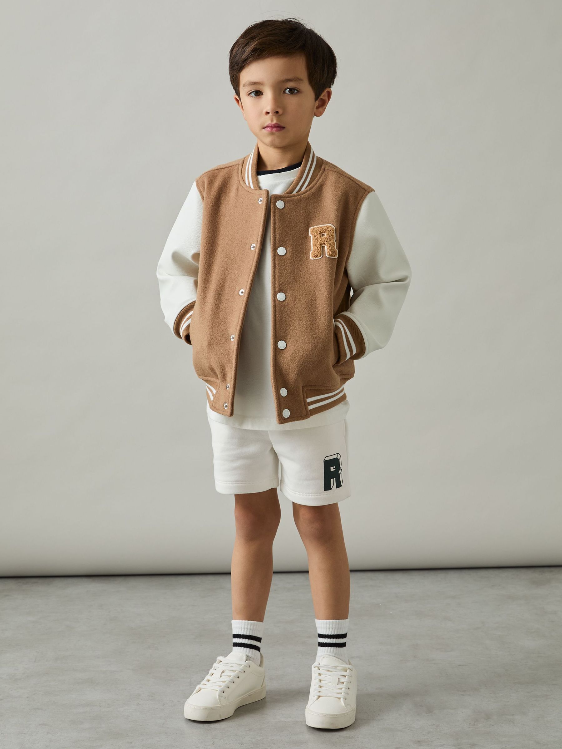 3-9 yrs Jersey Drawstring R Print Shorts in Off White/Forest Green (AR3840) | €35