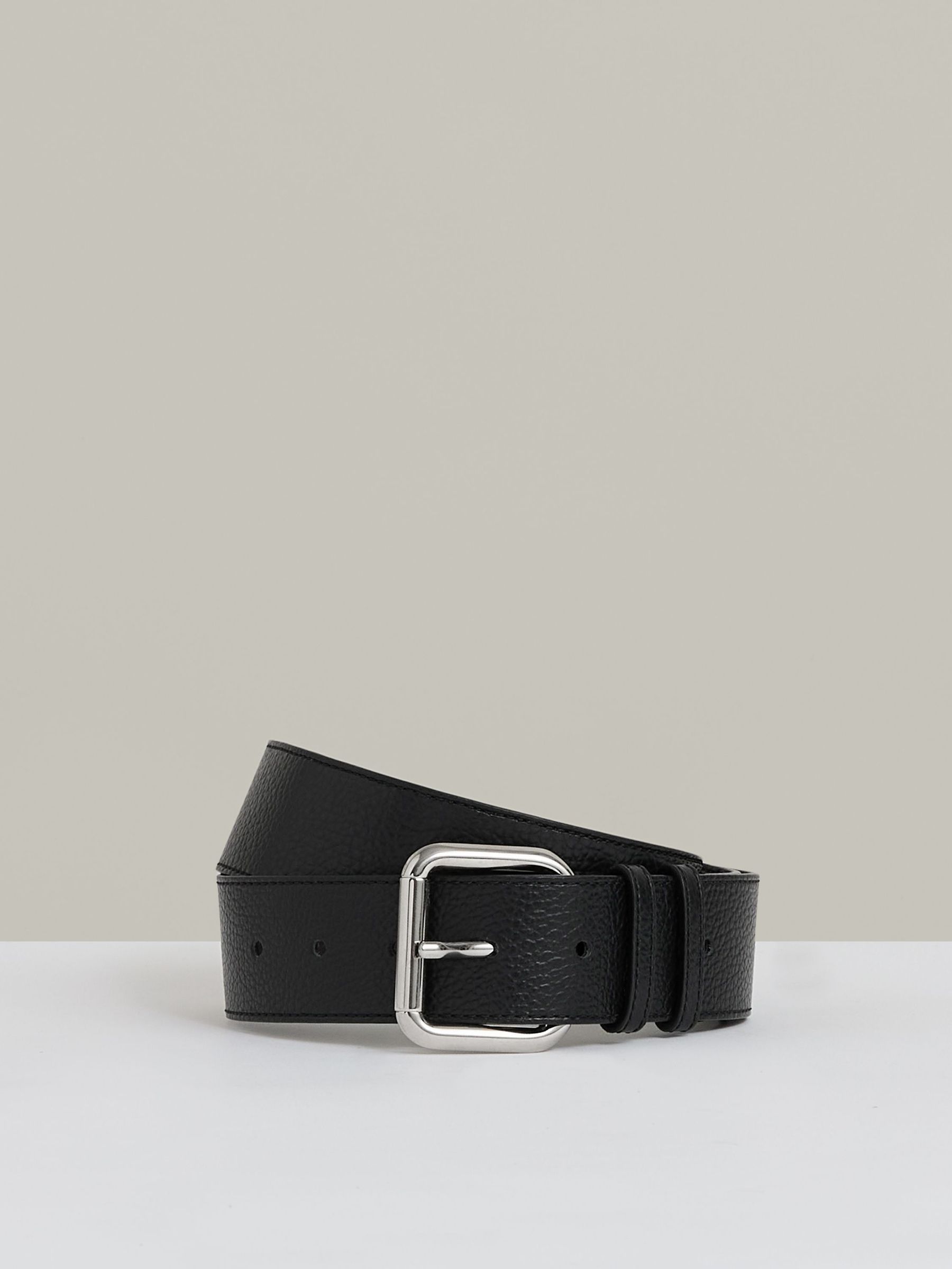 Leather Square Roller Buckle Belt in Black (AR6538) | US$95