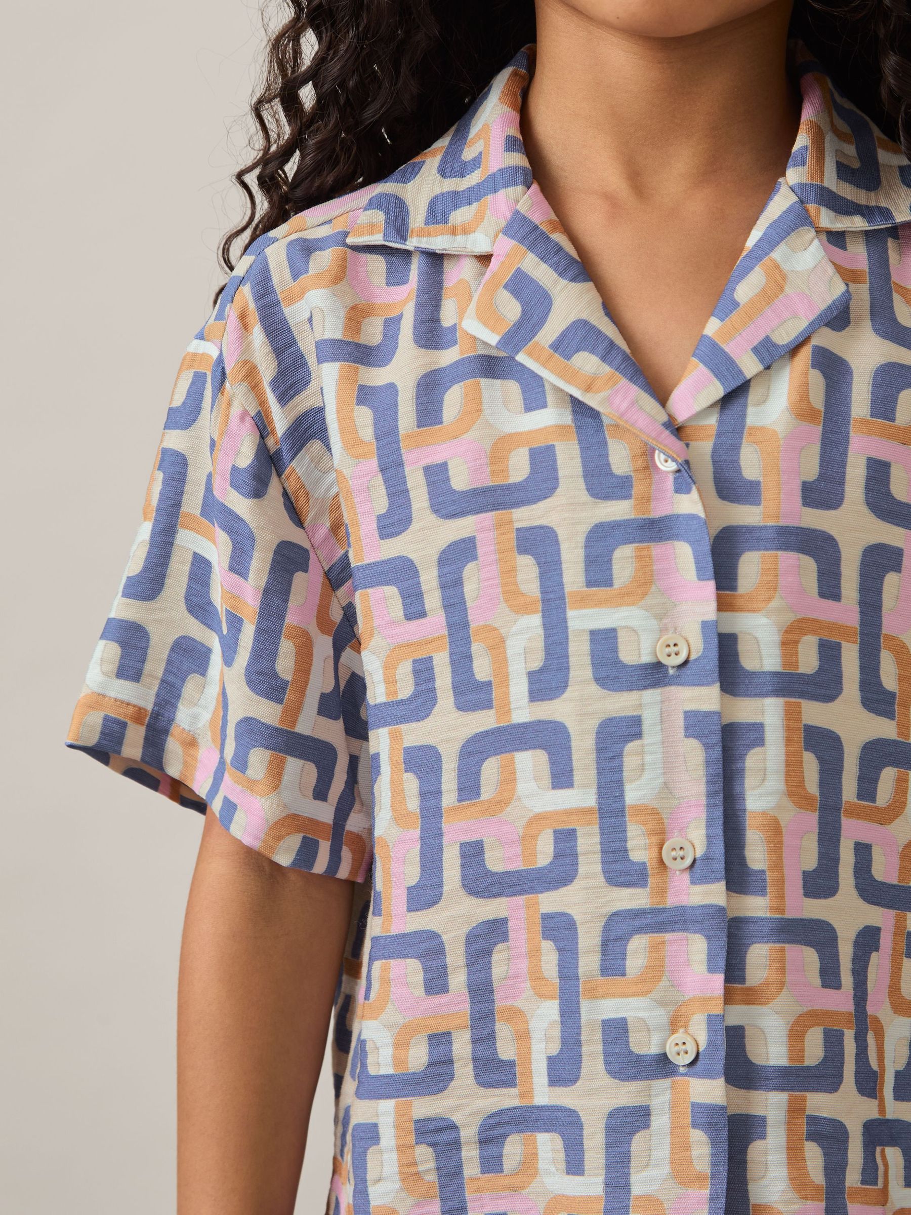 Overhemd met geometrische kettingprint in meerdere (AR9585) | € 65