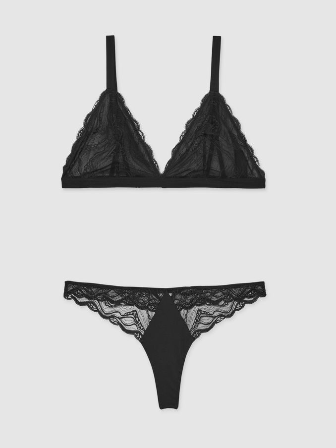 Bra in Black (AT1471) | €53