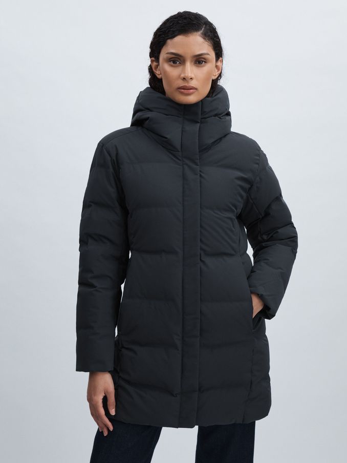 Scandinavian Edition Padded Parka in Midnight (AU4886) | €985