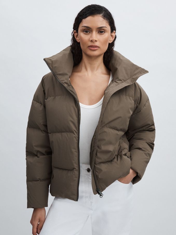 Scandinavian Edition Short Puffer Jacket in Brown (AU4904) | €785
