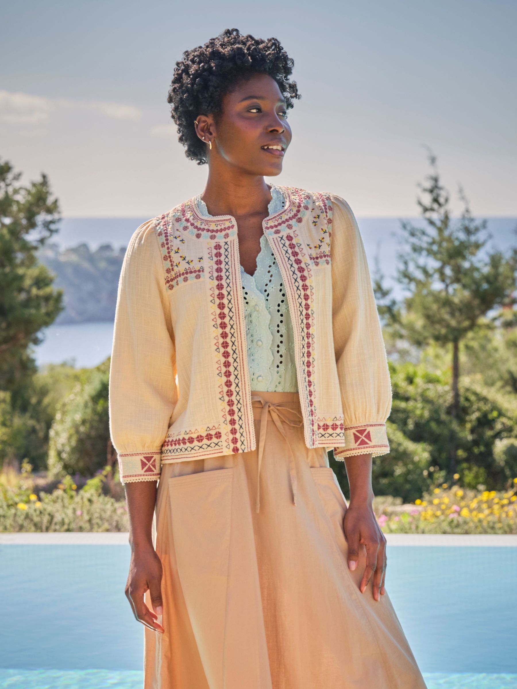 Zoe Ivory Embroidered Jacket (AU7606) | €85.50