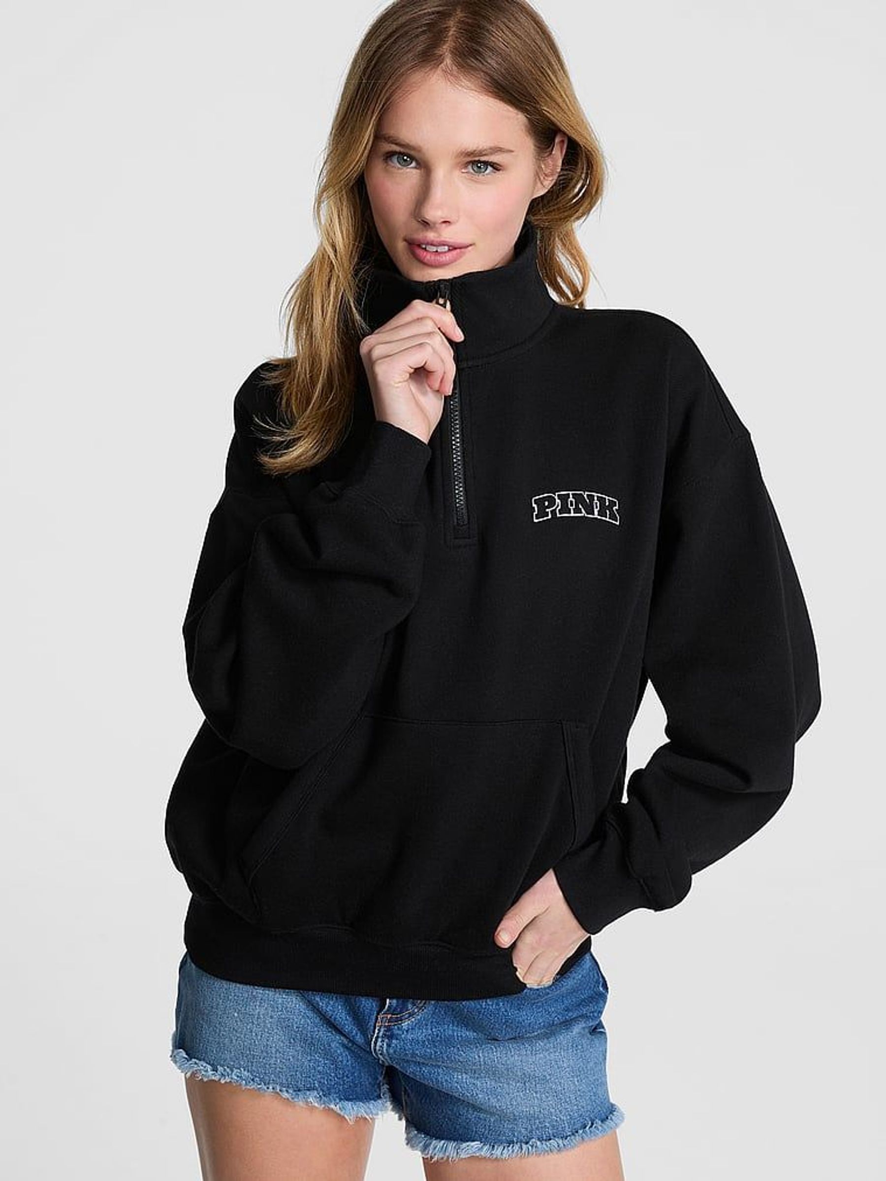 Black Half Zip Sweatshirt (AU9743) | €63