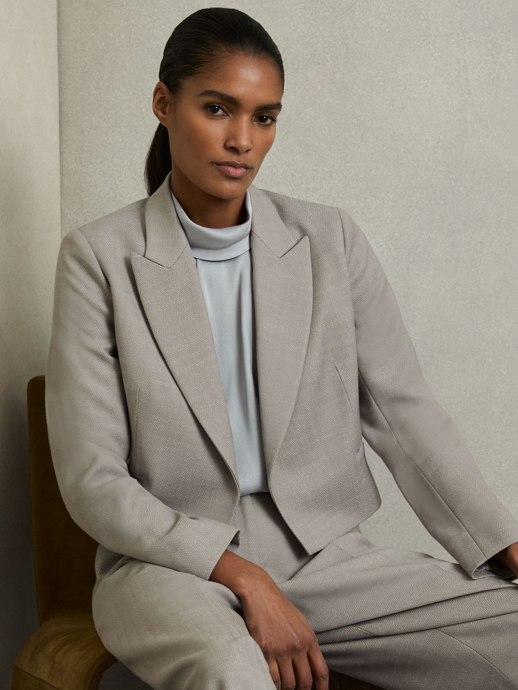 Double-Breasted Cropped Wool-Blend Blazer in Grey (AW6769) | €345