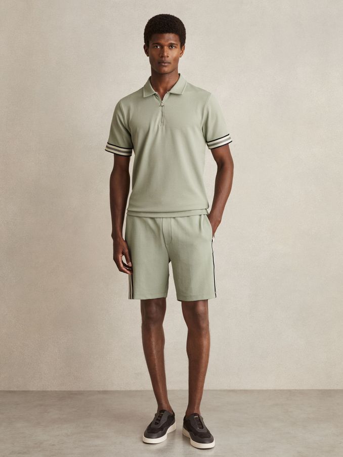Textured Contrast Trim Half-Zip Polo Shirt in Sage Green (AY3381) | €95