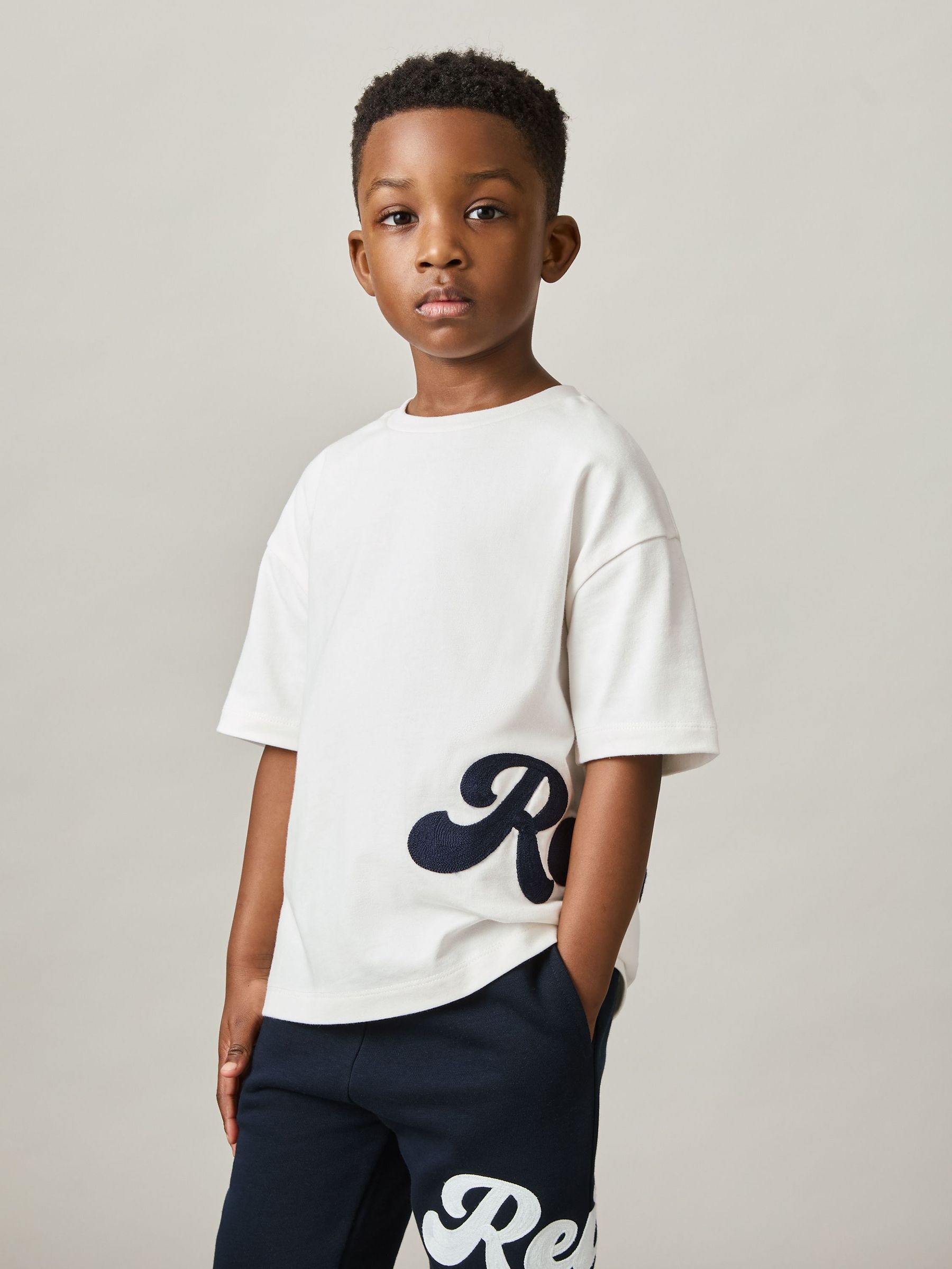 9-13 yrs Cotton Script-Logo Oversized T-Shirt in White (AY7478) | US$30