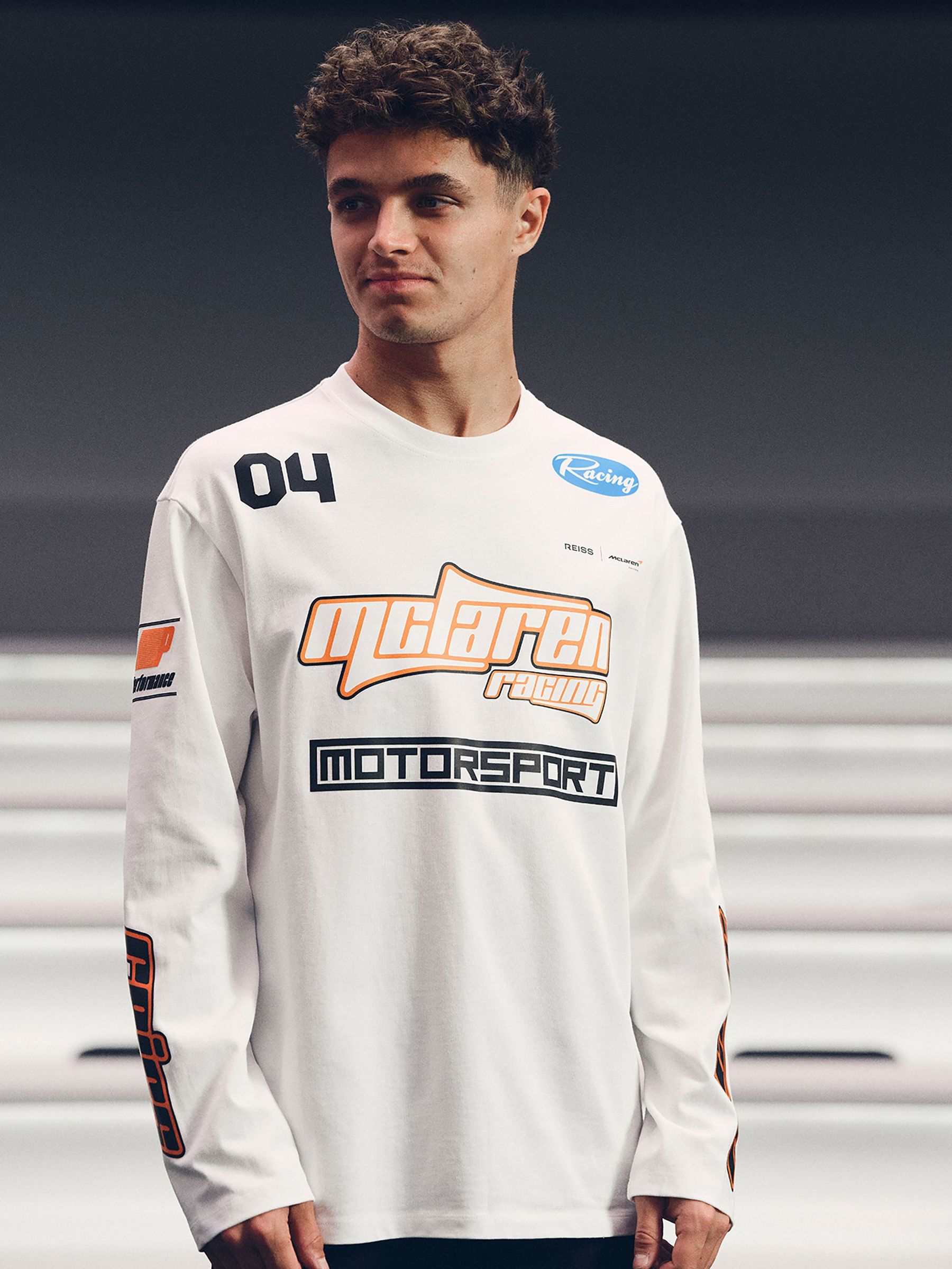 McLaren F1 Team Cotton Logo T-Shirt Unisex Fit in White (AY7546) | €145