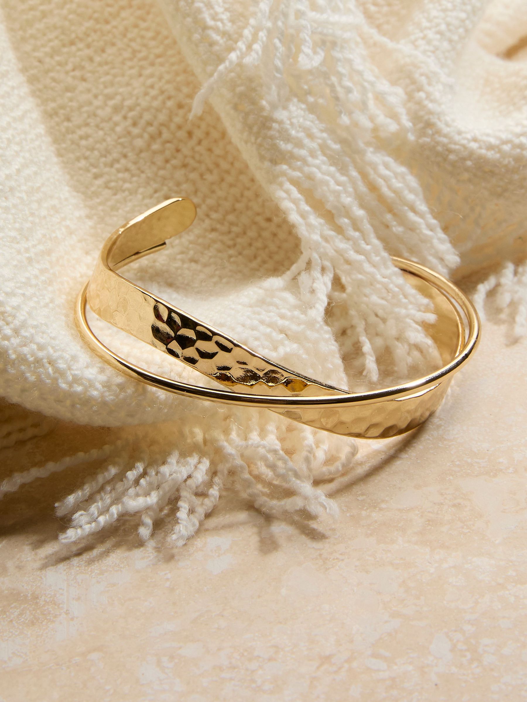 Gold Coloured Hammered Twist Detail Bangle (AY8447) | €19
