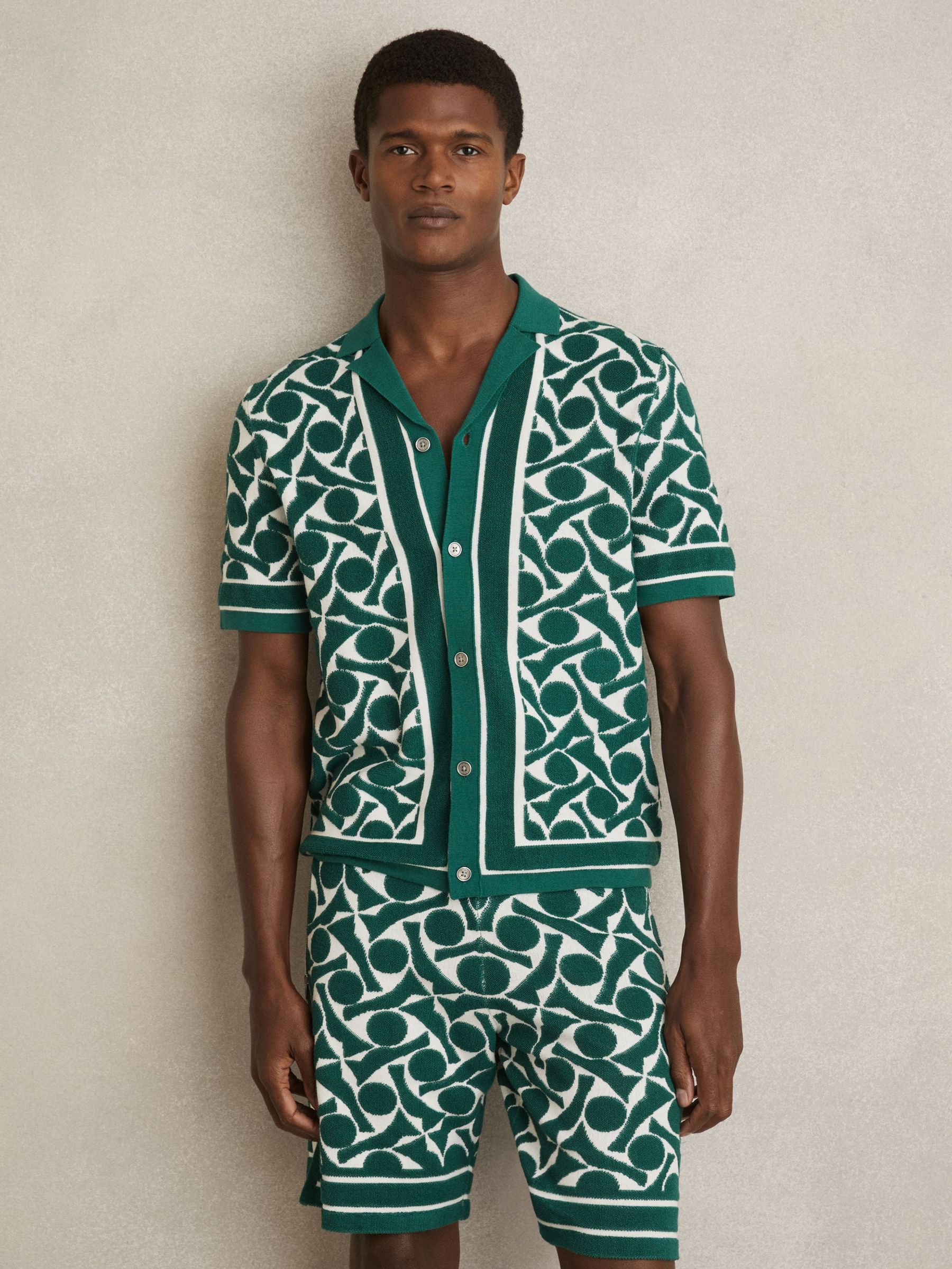 Abstract Pattern Towelling Shirt in Green/White (AY8840) | US$195