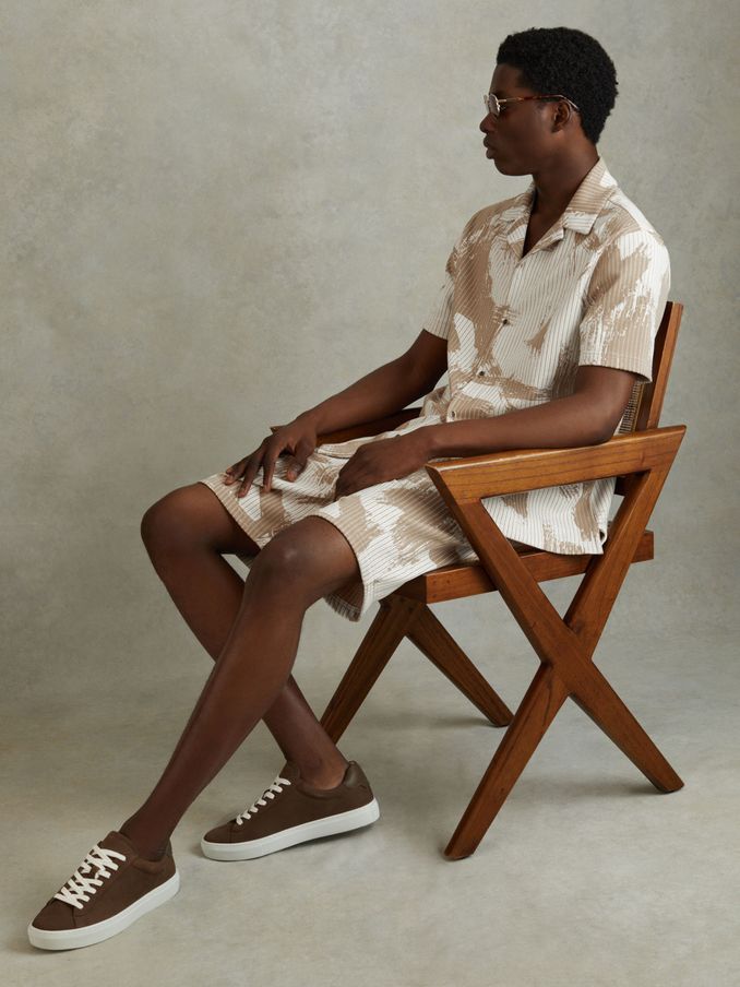 Brushstroke Print Drawstring Shorts in Sand/White (B25164) | US$36