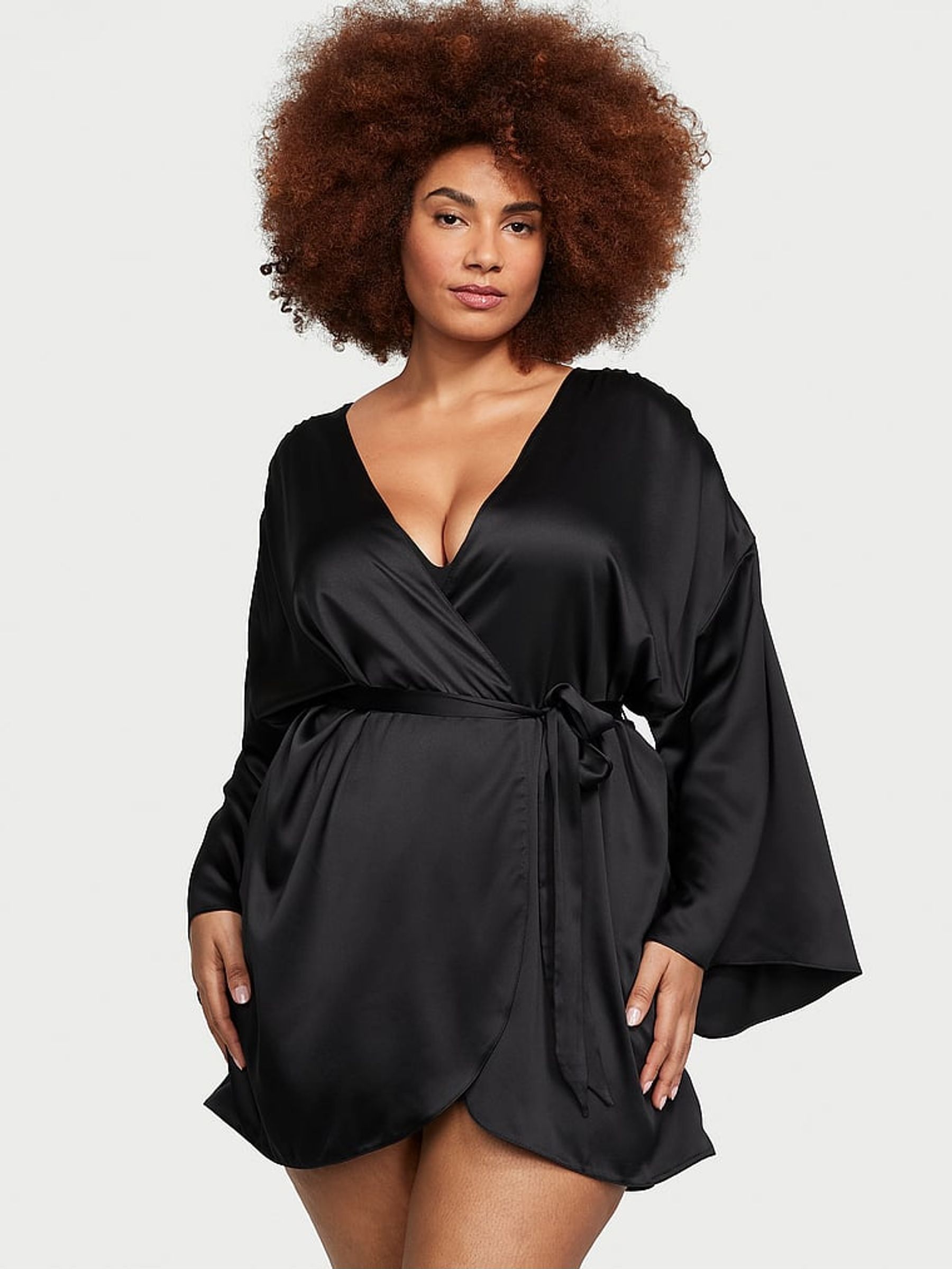 Black Satin Short Robe (B48137) | €56