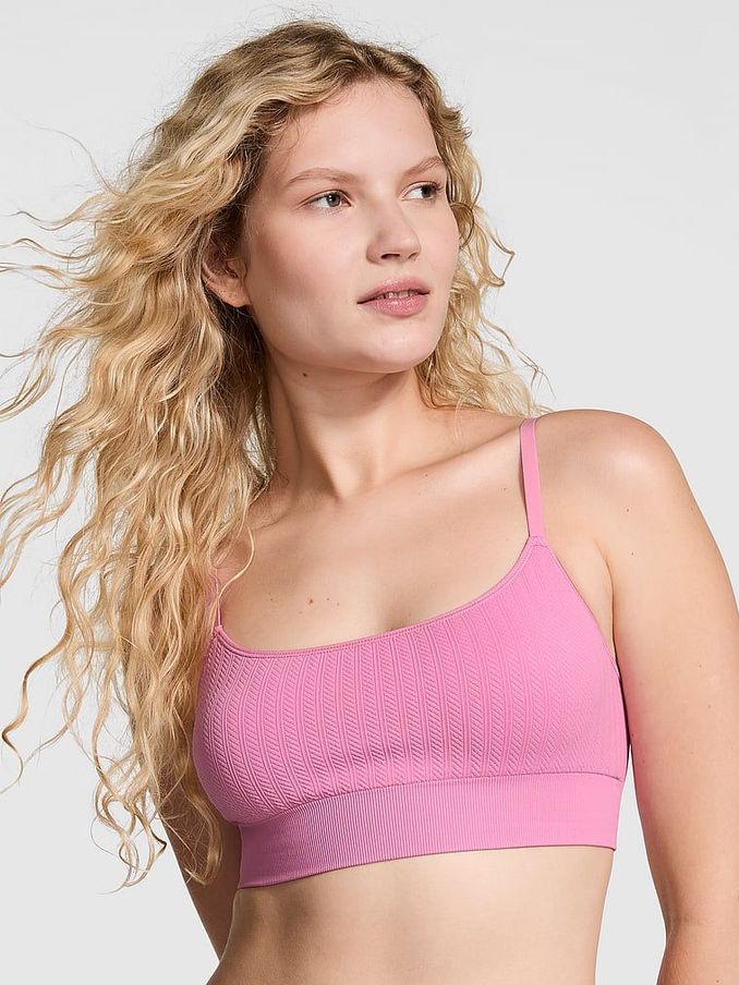 Moonstone Pink Seamless Cable Knit Sports Bra (B63942) | €33